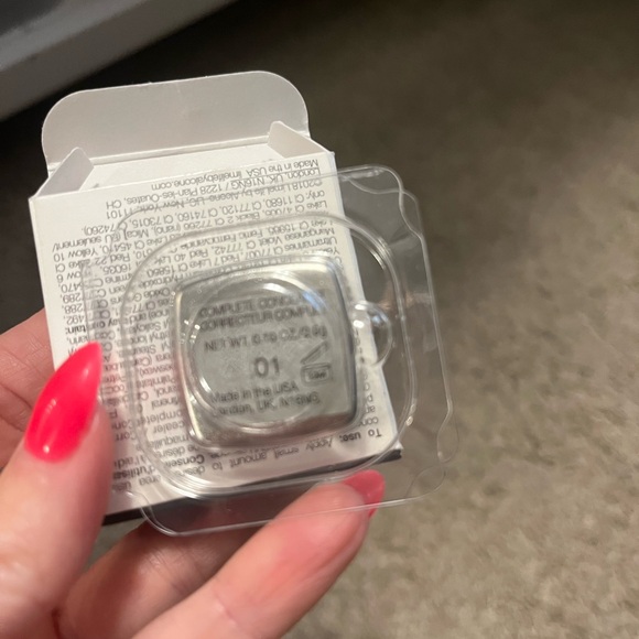 Limelife by Alcone Complete Concealer refill shade 01 - Picture 3 of 4